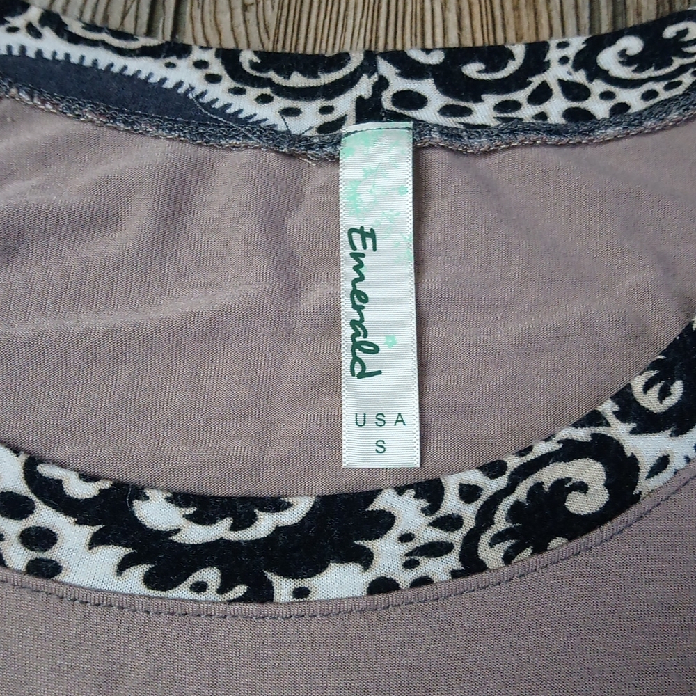 Emerald Eccentric Lightweight Cozy Soft Flowy Blo… - image 2